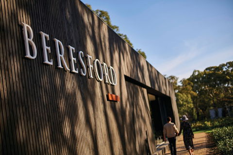 Beresford Estate Tasting Pavilion - New Castle Holiday 0