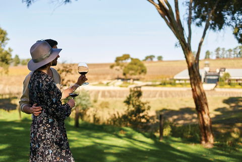 Beresford Estate Tasting Pavilion - New Castle Holiday 2