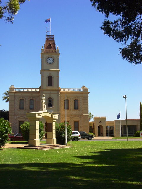 Discovering Historic Kadina Town Drive - New Castle Holiday 0
