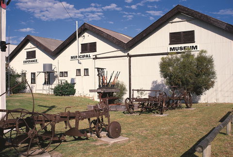 Esperance Museum - New Castle Holiday 0
