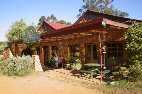 Flavours Of The Porongurup Range Trail - New Castle Holiday 1