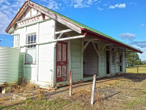 Goovigen - New Castle Holiday 0