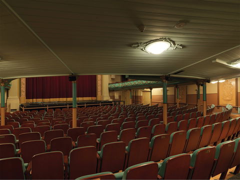 Her Majesty's Theatre Ballarat - New Castle Holiday 1