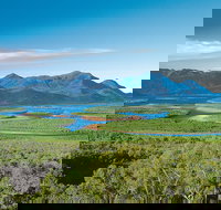 Ingham - New Castle Holiday