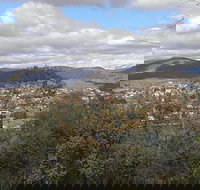 Jindabyne - New Castle Holiday