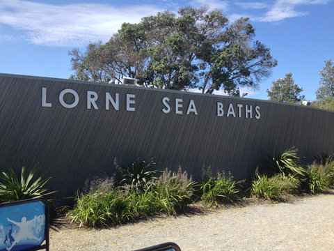 Lorne Sea Baths - New Castle Holiday 2
