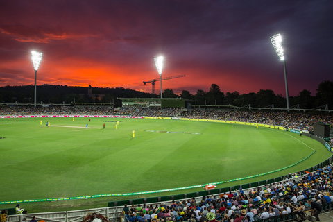 Manuka Oval - New Castle Holiday 2