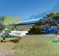 Mara Creek Picnic Area - New Castle Holiday