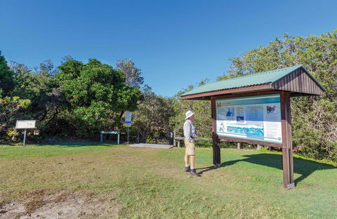 Mara Creek Picnic Area - New Castle Holiday 0