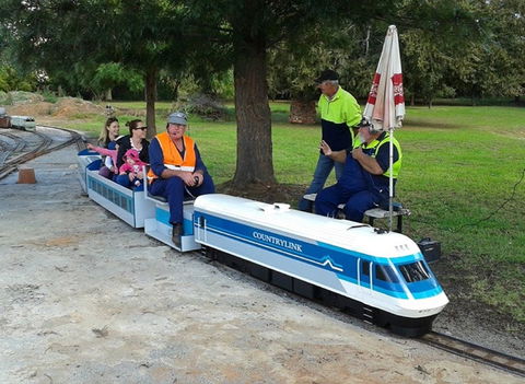 Museum Minature Trains And Yanco Powerhouse Museum - New Castle Holiday 2