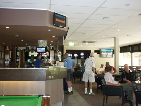 Queanbeyan Golf Club - New Castle Holiday 1