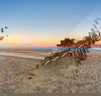 Red Beach - New Castle Holiday