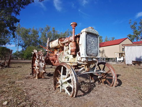 Wowan - New Castle Holiday 0