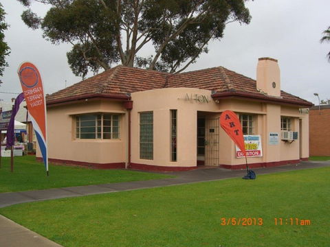 Alton Gallery Echuca - New Castle Holiday 0