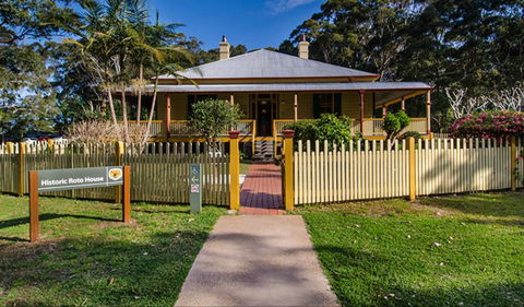 Macquarie Nature Reserve - New Castle Holiday 0