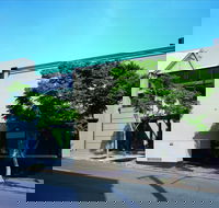 Philip Bacon Galleries - New Castle Holiday