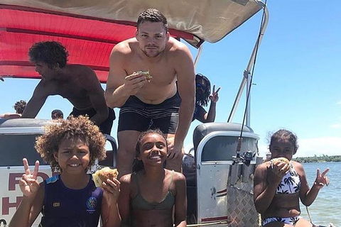 BBQ Boat Hire - New Castle Holiday 1