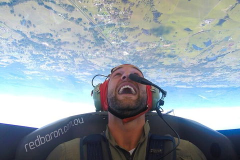 Intense Aerobatics Experience In The Extra 330LX - New Castle Holiday 2