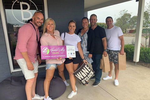 Hunter Valley Exclusive Kangaroo And Wine Tasting Experience - New Castle Holiday 1