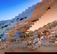 Outback Cycling Uluru Bike Ride with transfers - New Castle Holiday