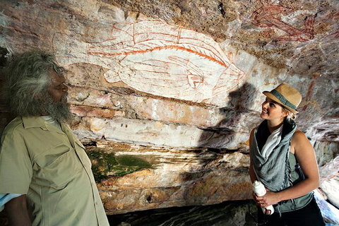 Arnhem Land Injalak Hill Full-Day Tour From Darwin - New Castle Holiday 3