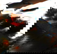 Bar  Brewery tour - New Castle Holiday