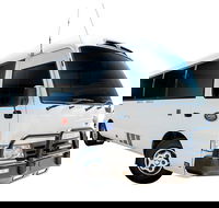 Corporate Bus Private Transfer Cairns Airport - Cairns City. - New Castle Holiday