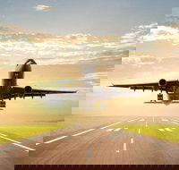 Private Airport Transfer to South Gold Coast from Gold Coast Airport OOL 1-6px - New Castle Holiday