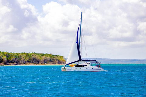 5 Night Bareboat Onboard Cattitude - New Castle Holiday 0