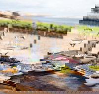 Gourmet Food and Wine 4WD Tour in Kangaroo Island - New Castle Holiday