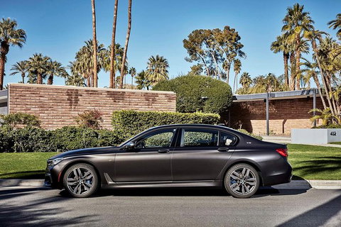 BMW Car Melbourne Airport To CBD - New Castle Holiday 2