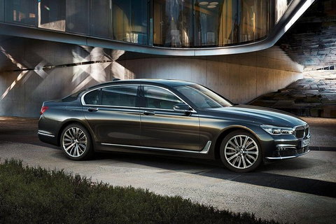 BMW Car Melbourne Airport To CBD - New Castle Holiday 0