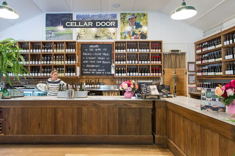 Mornington Peninsula Premium 2-6 Guests Lunch At Merricks General Wine Store - New Castle Holiday 6