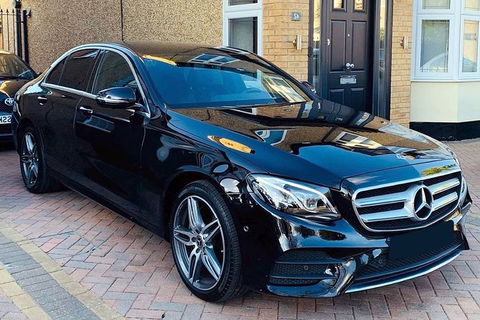 Arrival Private Transfers: Melbourne Airport MEL To Melbourne In Business Car - New Castle Holiday 3