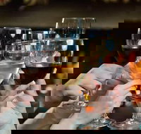 Wineries and scenic drive full day tour - New Castle Holiday