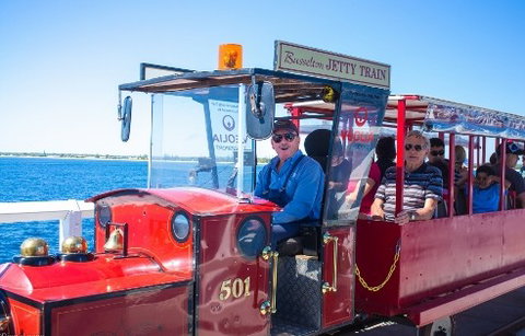 Busselton Jetty & Underwater Observatory Tour - New Castle Holiday 3