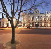 Albury Art Gallery - New Castle Holiday