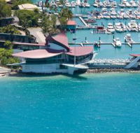 Hamilton Island Yacht Club - New Castle Holiday