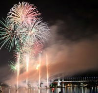 Piazza At Docklands - New Castle Holiday