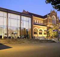 Western Australian Museum Perth - New Castle Holiday