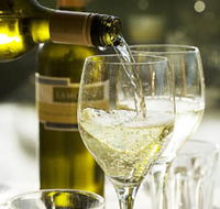 Lamont's Winery and Cellar Door - New Castle Holiday