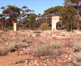 Marvel Loch WA New Castle Holiday