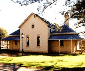 Historic Courthouse - New Castle Holiday