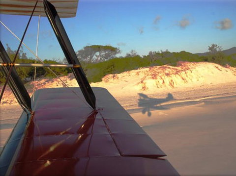 Tigermoth Adventures Whitsunday - New Castle Holiday 0