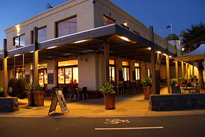 St Kilda VIC New Castle Holiday