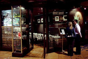 E Gusto - New Castle Holiday 0