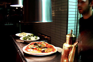 Ladro - New Castle Holiday 0