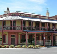 Railway Hotel - New Castle Holiday