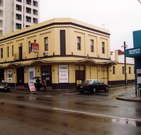 Lord Raglan Hotel - New Castle Holiday