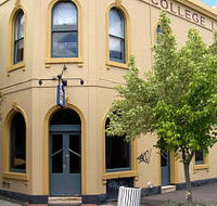 The College Lawn Hotel - New Castle Holiday